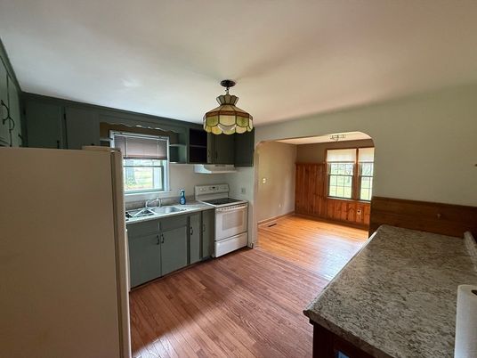 Interior, Kitchen, Wood Texture Flooring