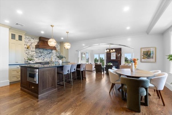 Dining room, Fireplace, Interior, Kitchen, Pendant Lights, Recessed Lighting, Wood Texture Flooring