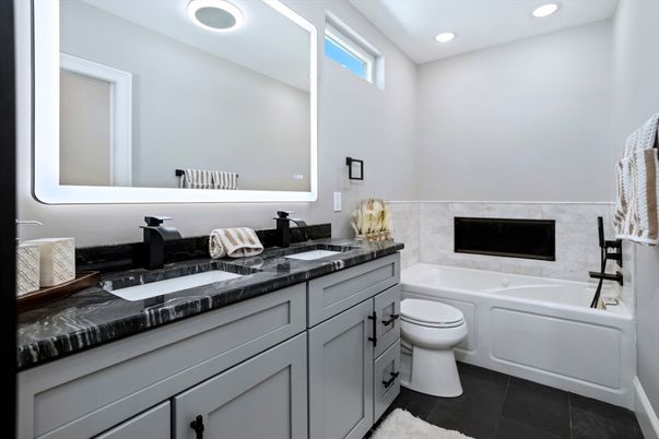 Bathroom, Dual Sink Vanities, Interior, Recessed Lighting