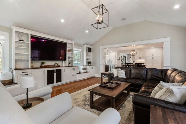 Interior, Kitchen, Living room, Pendant Lights, Recessed Lighting, Wood Texture Flooring