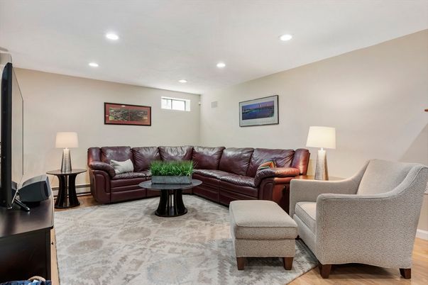 Interior, Living room, Recessed Lighting, Wood Texture Flooring