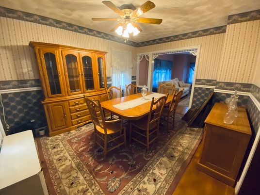 Dining room, Interior