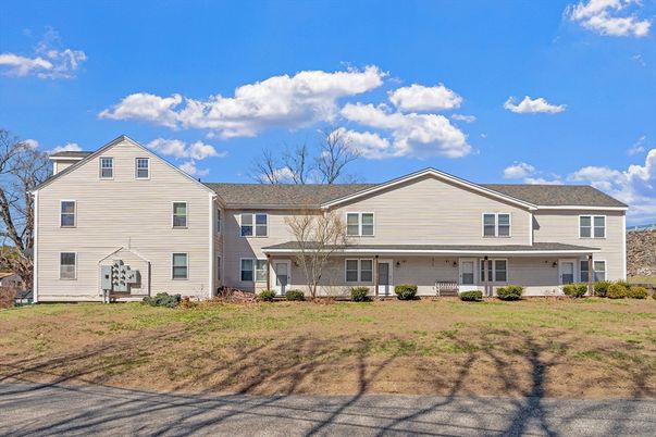 Backyard, Exterior, Facade, Farmhouse