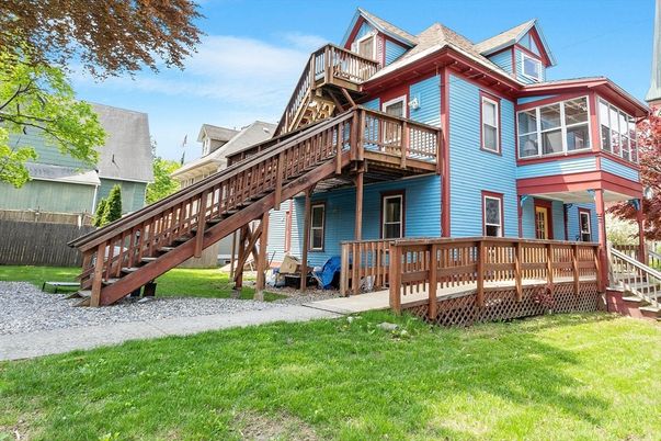 Backyard, Exterior, Facade, Queen Anne Victorian