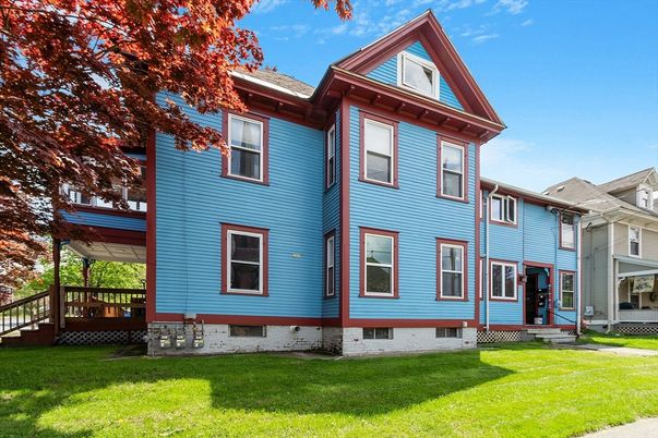Backyard, Exterior, Facade, Queen Anne Victorian