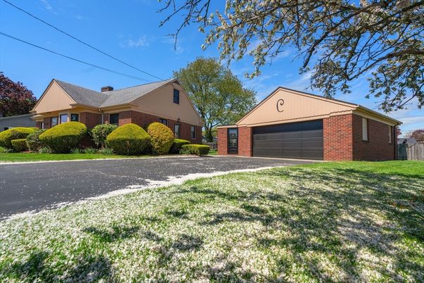 Attached, Exterior, Facade, Brick Facade, Ranch