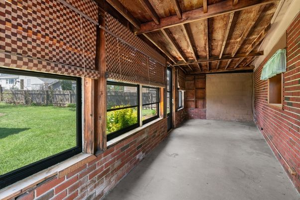 Empty room, Interior, Stone Walls, Wooden Beams, Wooden Ceilings