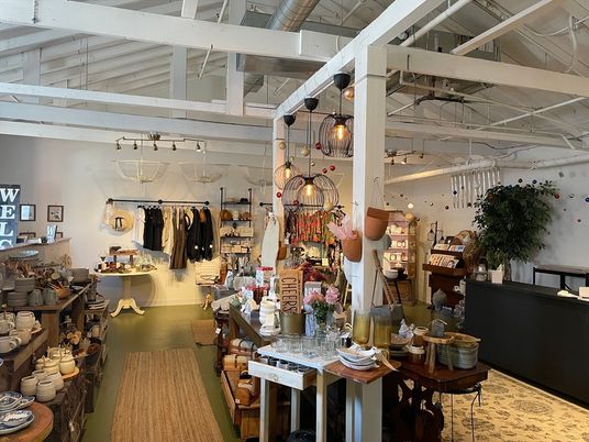 Interior, Pendant Lights, Walk-in Closets, Wood Texture Flooring