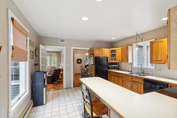 Interior, Kitchen, Living room, Pendant Lights, Recessed Lighting