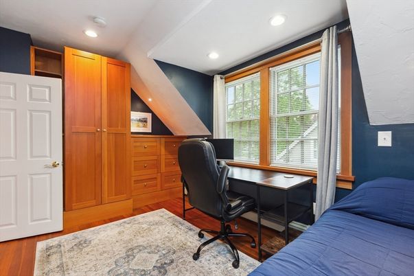 Home Office, Interior, Recessed Lighting, Wood Texture Flooring