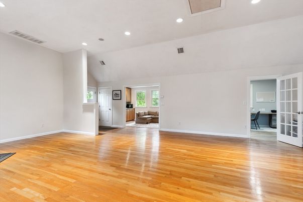 Empty room, Interior, Recessed Lighting, Wood Texture Flooring