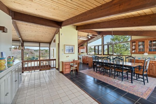 Chandelier, Dining room, Interior, Pendant Lights, Wooden Beams, Wooden Ceilings