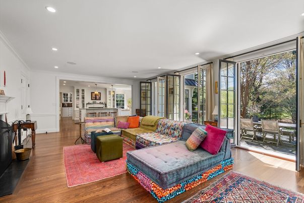 Fireplace, Interior, Living room, Pendant Lights, Recessed Lighting, Wood Texture Flooring