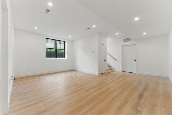 Empty room, Interior, Recessed Lighting, Wood Texture Flooring