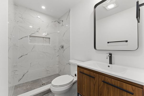 Bathroom, Interior, Marble Walls, Recessed Lighting