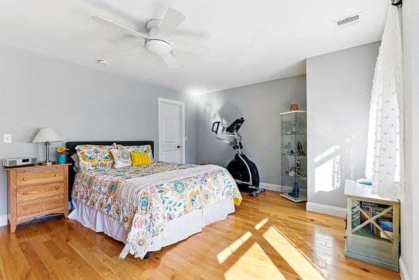Bedroom, Fitness Equipment, Interior, Wood Texture Flooring