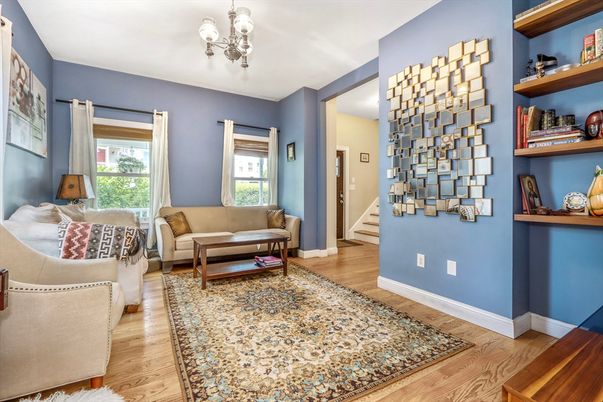 Interior, Living room, Pendant Lights, Wood Texture Flooring