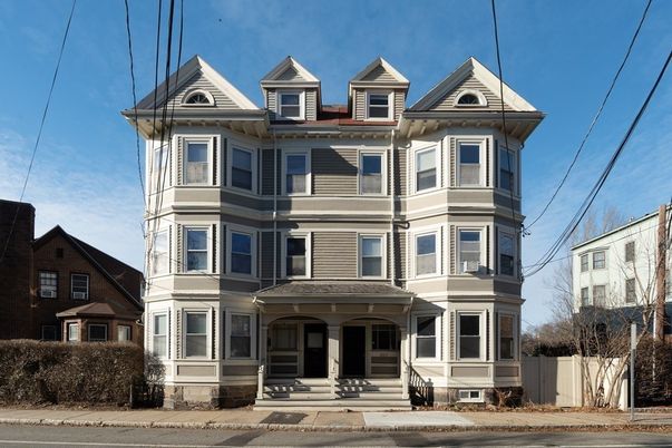 Exterior, Facade, Queen Anne Victorian