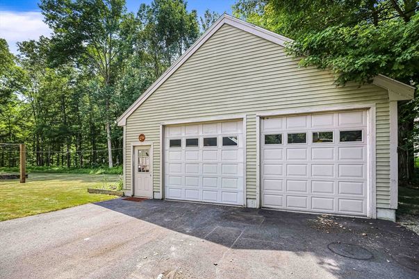 Detached Garage, Exterior