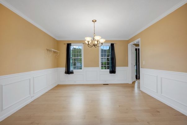 Chandelier, Empty room, Interior, Wood Texture Flooring