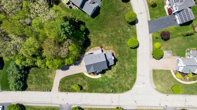 Exterior, Drone
