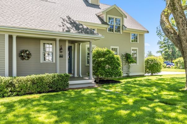 Exterior, Facade, Cape Cod