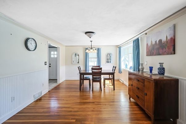 Chandelier, Dining room, Interior, Wood Texture Flooring