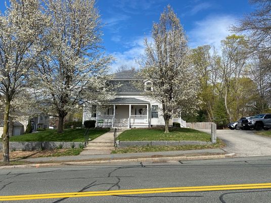 Exterior, Facade, Cape Cod