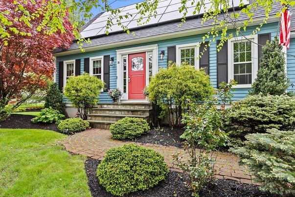 Exterior, Facade, Solar Panels, Cape Cod