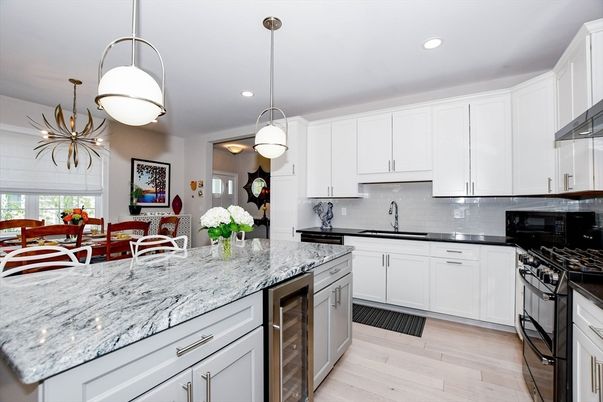Dining room, Interior, Kitchen, Pendant Lights, Recessed Lighting, Wood Texture Flooring
