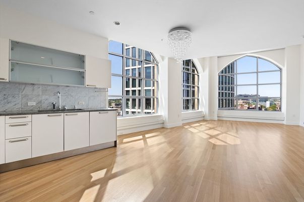 Chandelier, Interior, Kitchen, Marble Walls, Recessed Lighting, Wood Texture Flooring