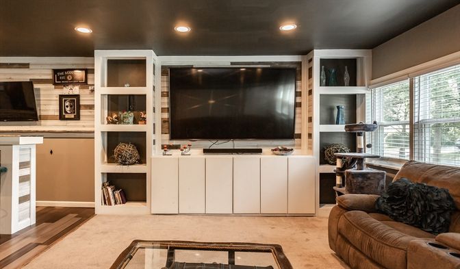 Interior, Recessed Lighting, Wood Texture Flooring