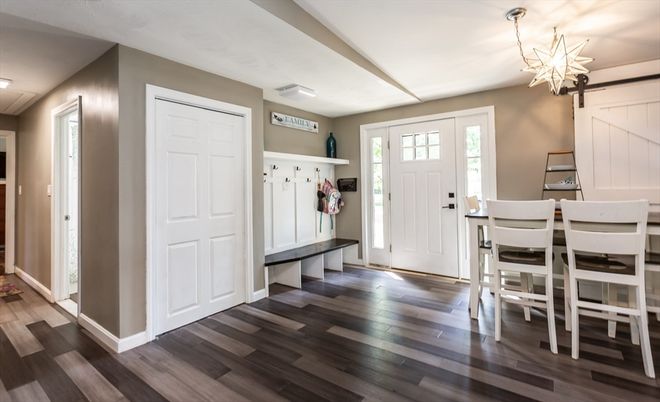 Chandelier, Dining room, Interior, Wood Texture Flooring