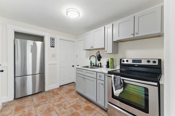 Interior, Kitchen, Stainless Steel Appliances
