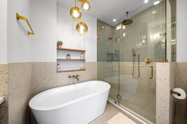 Bathroom, Free Standing Baths, Glass Shower, Interior, Pendant Lights, Recessed Lighting