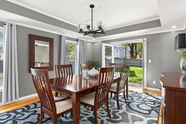 Chandelier, Dining room, Interior, Recessed Lighting, Wood Texture Flooring