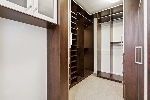 Interior, Walk-in Closets