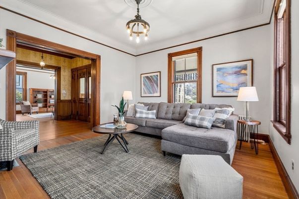 Interior, Living room, Pendant Lights, Wood Texture Flooring