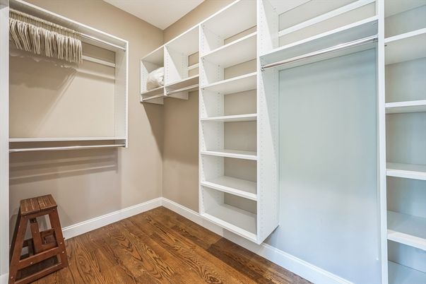 Interior, Walk-in Closets, Wood Texture Flooring