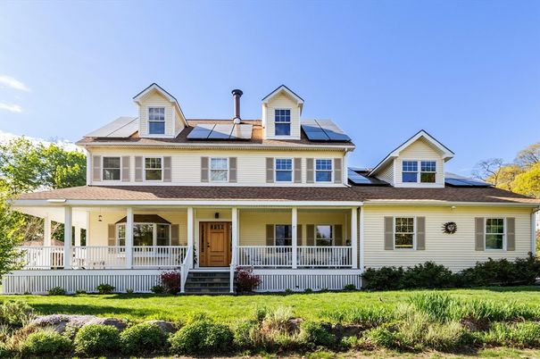 Exterior, Facade, Solar Panels, American Foursquare