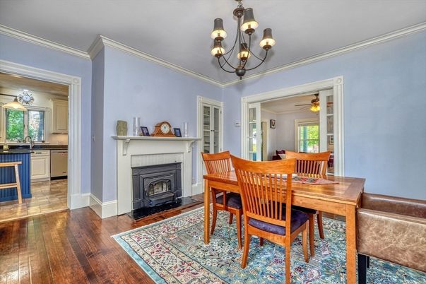 Chandelier, Dining room, Fireplace, Interior, Wood Texture Flooring