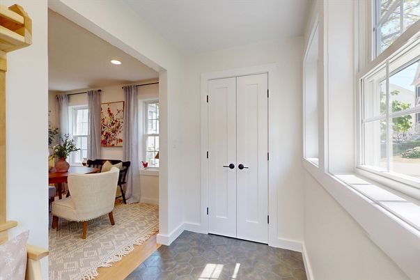Dining room, Interior, Recessed Lighting
