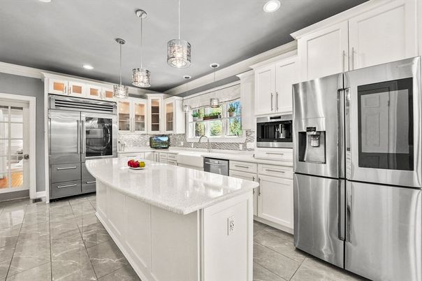 Interior, Kitchen, Pendant Lights, Recessed Lighting, Stainless Steel Appliances
