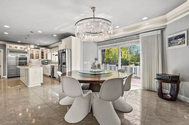 Chandelier, Dining room, Interior, Kitchen, Recessed Lighting, Stainless Steel Appliances
