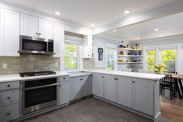 Dining room, Interior, Kitchen, Recessed Lighting, Stainless Steel Appliances, Wood Texture Flooring