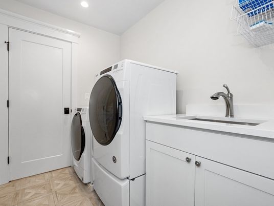 Interior, Recessed Lighting, Washer