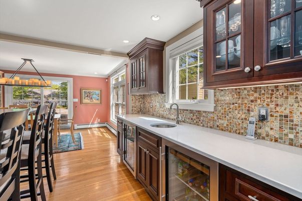 Dining room, Interior, Kitchen, Pendant Lights, Recessed Lighting, Wood Texture Flooring