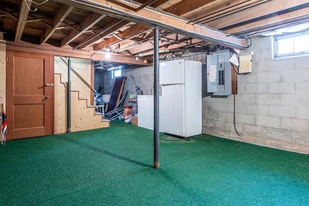 Interior, Stone Walls, Washer, Wooden Beams