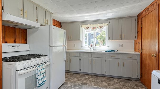 Interior, Kitchen