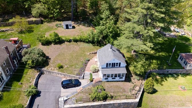 Exterior, Drone